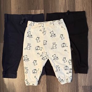 🍂3 for $15🍂3 Piece Set H&M and First Impressions Joggers 12 months